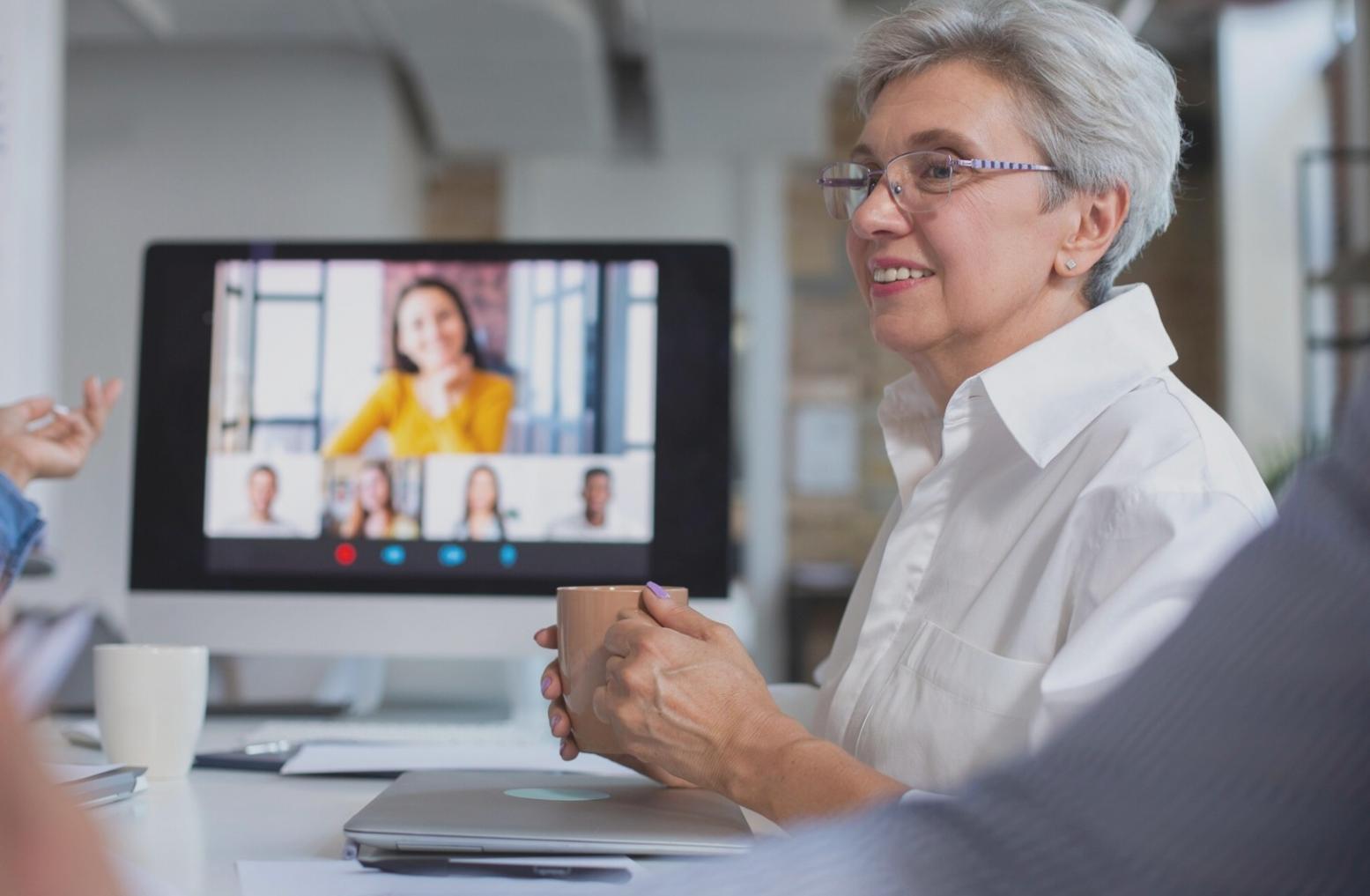 Finanzschulung im Unternehmen - Mitarbeiter lernen gemeinsam